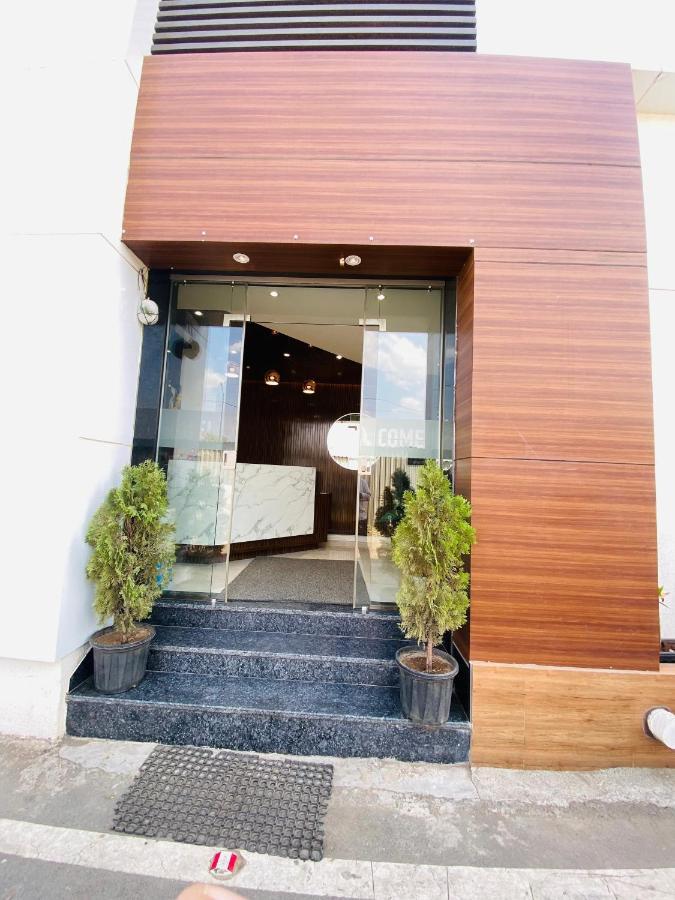 Hotel Sai Ssl シルディ エクステリア 写真